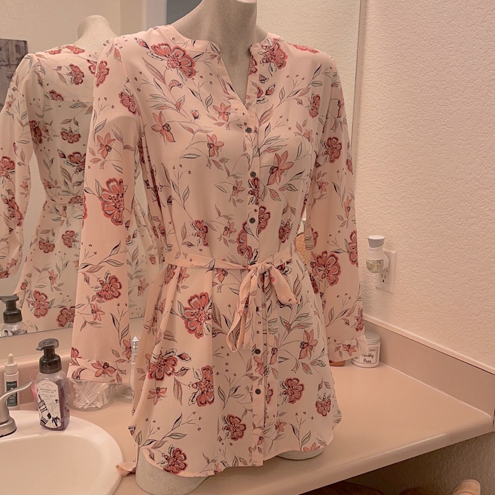 Hil-lo, long sleeve, mid-length dress. Size M
